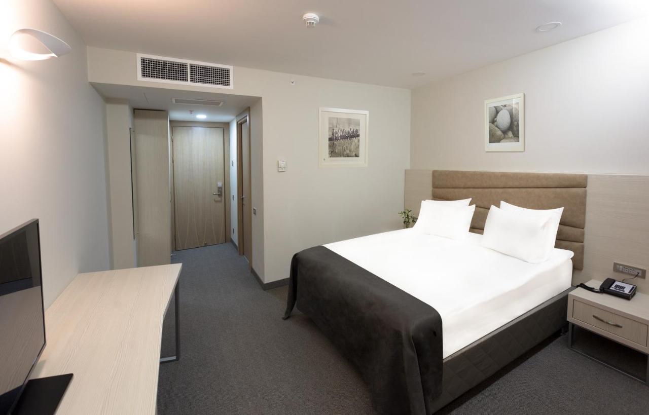 President Hotel By Hrazdan Hotel Cjsc Jerevan Eksteriør bilde