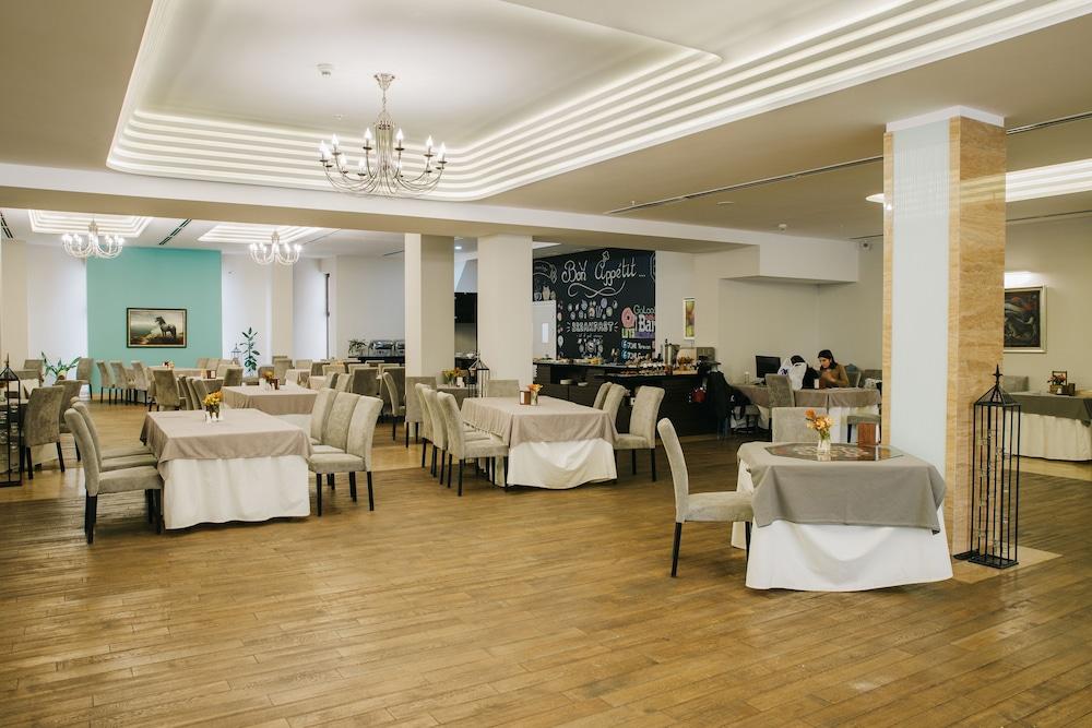 President Hotel By Hrazdan Hotel Cjsc Jerevan Eksteriør bilde