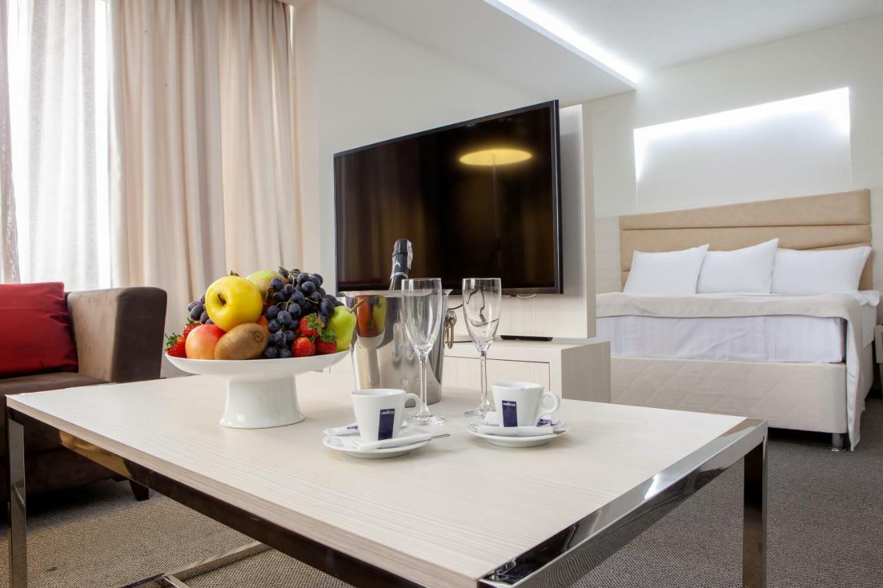 President Hotel By Hrazdan Hotel Cjsc Jerevan Eksteriør bilde