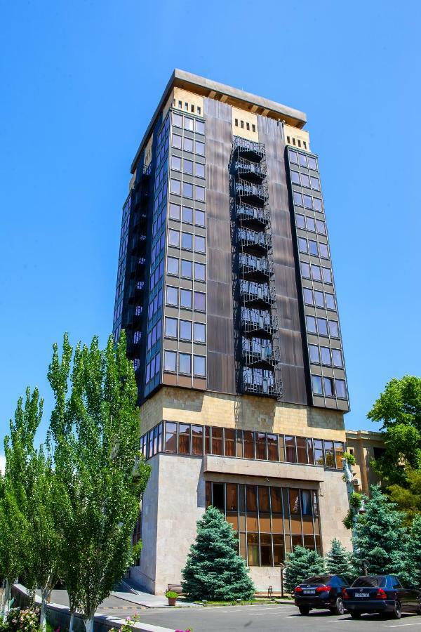 President Hotel By Hrazdan Hotel Cjsc Jerevan Eksteriør bilde