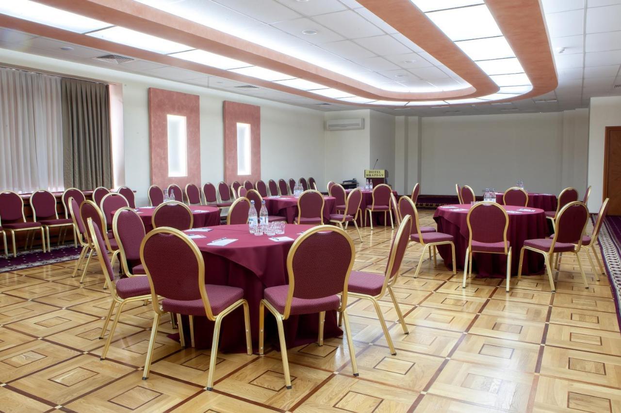 President Hotel By Hrazdan Hotel Cjsc Jerevan Eksteriør bilde